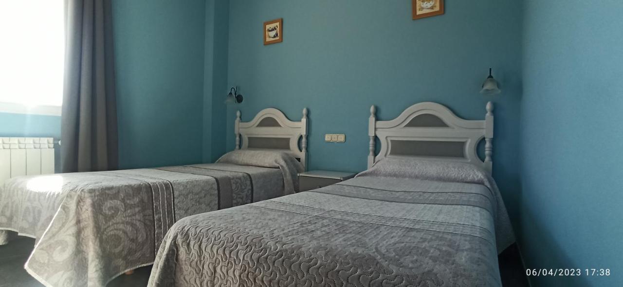 Hostal San Antonio Iscar Zewnętrze zdjęcie